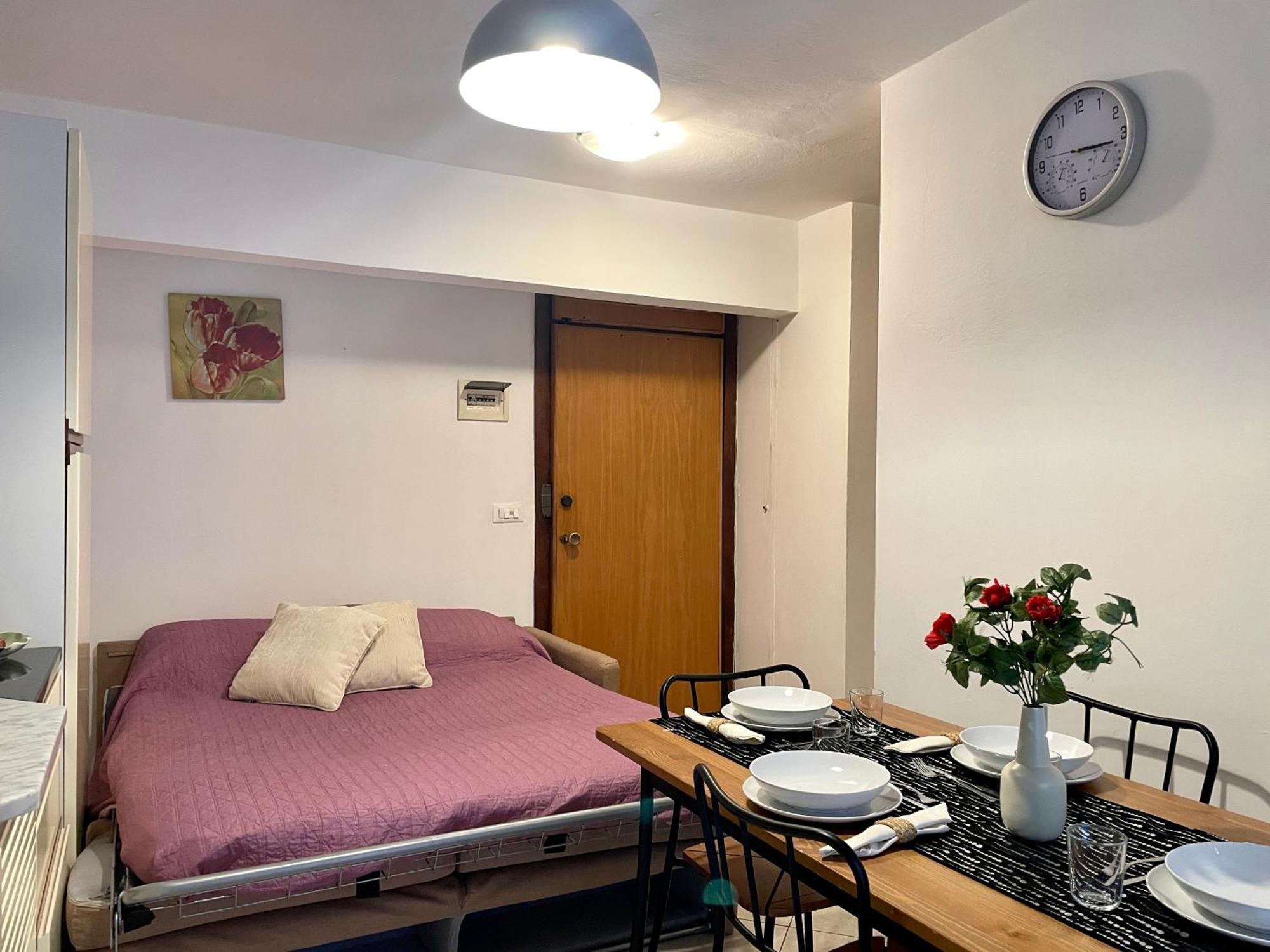 150 Metri Dal Mare Bilocale Con Wi-fi In Centro. Apartment *