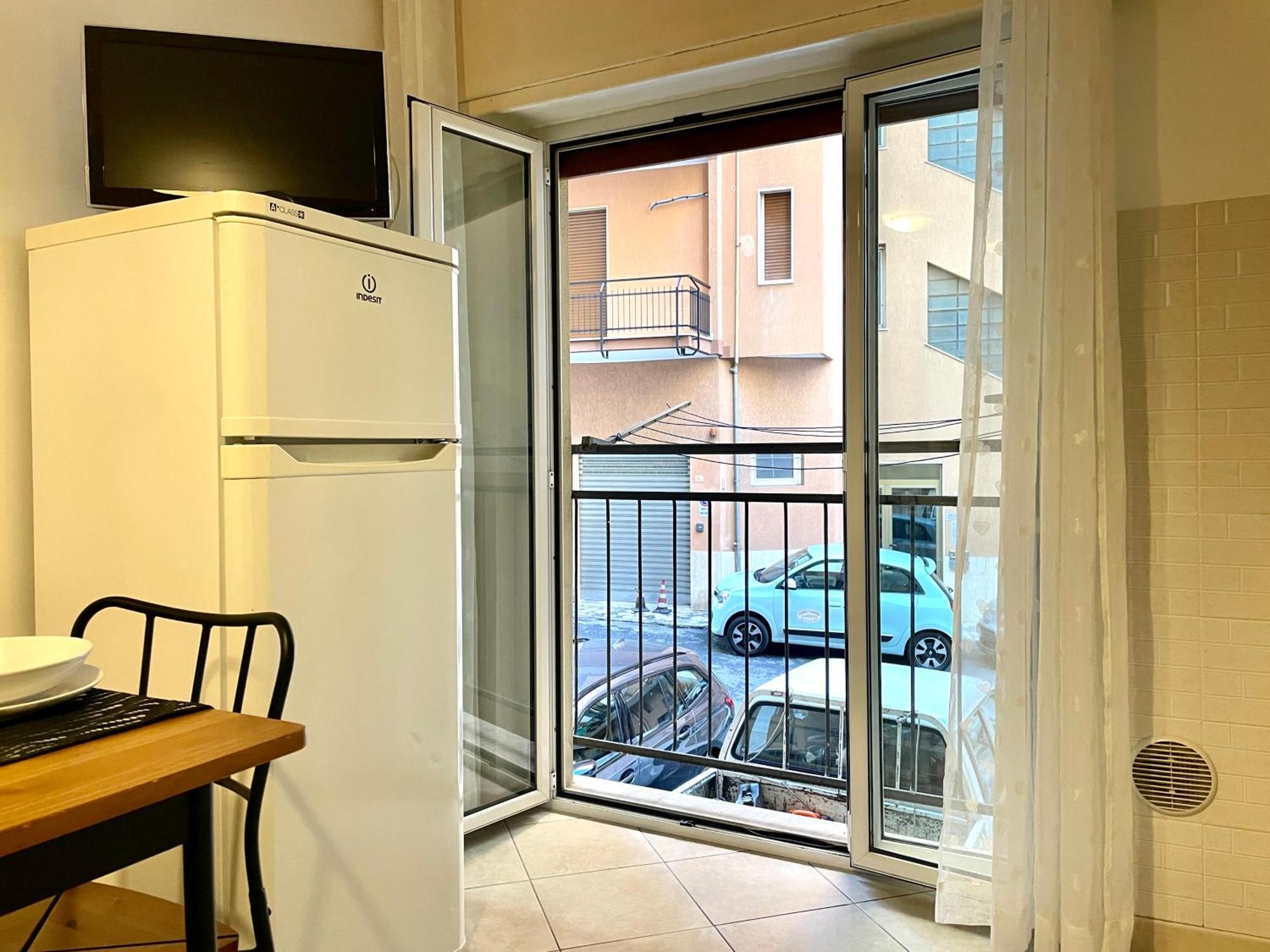 Apartment 150 Metri Dal Mare Bilocale Con Wi-fi In Centro. Loano