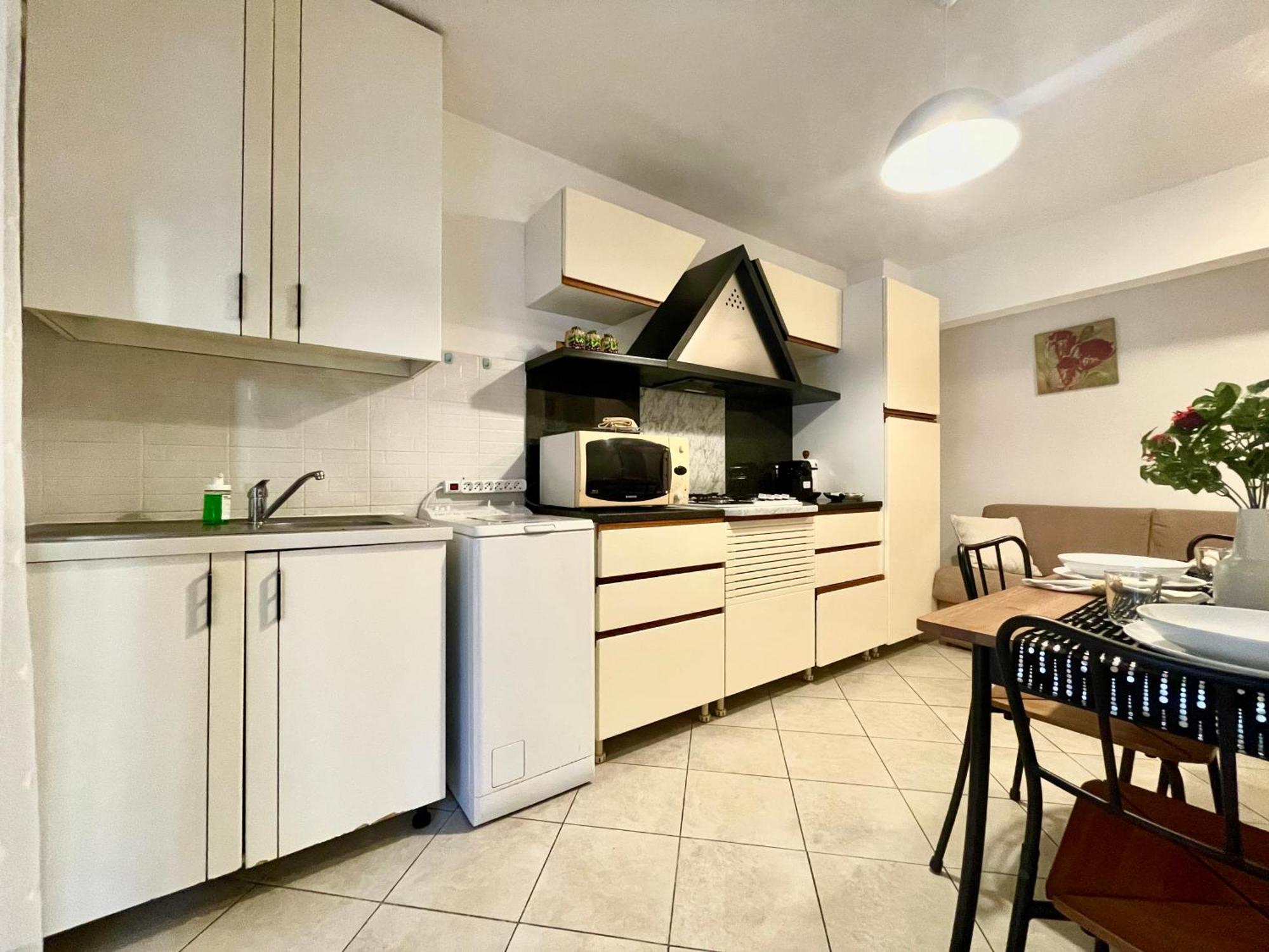150 Metri Dal Mare Bilocale Con Wi-fi In Centro. Apartment