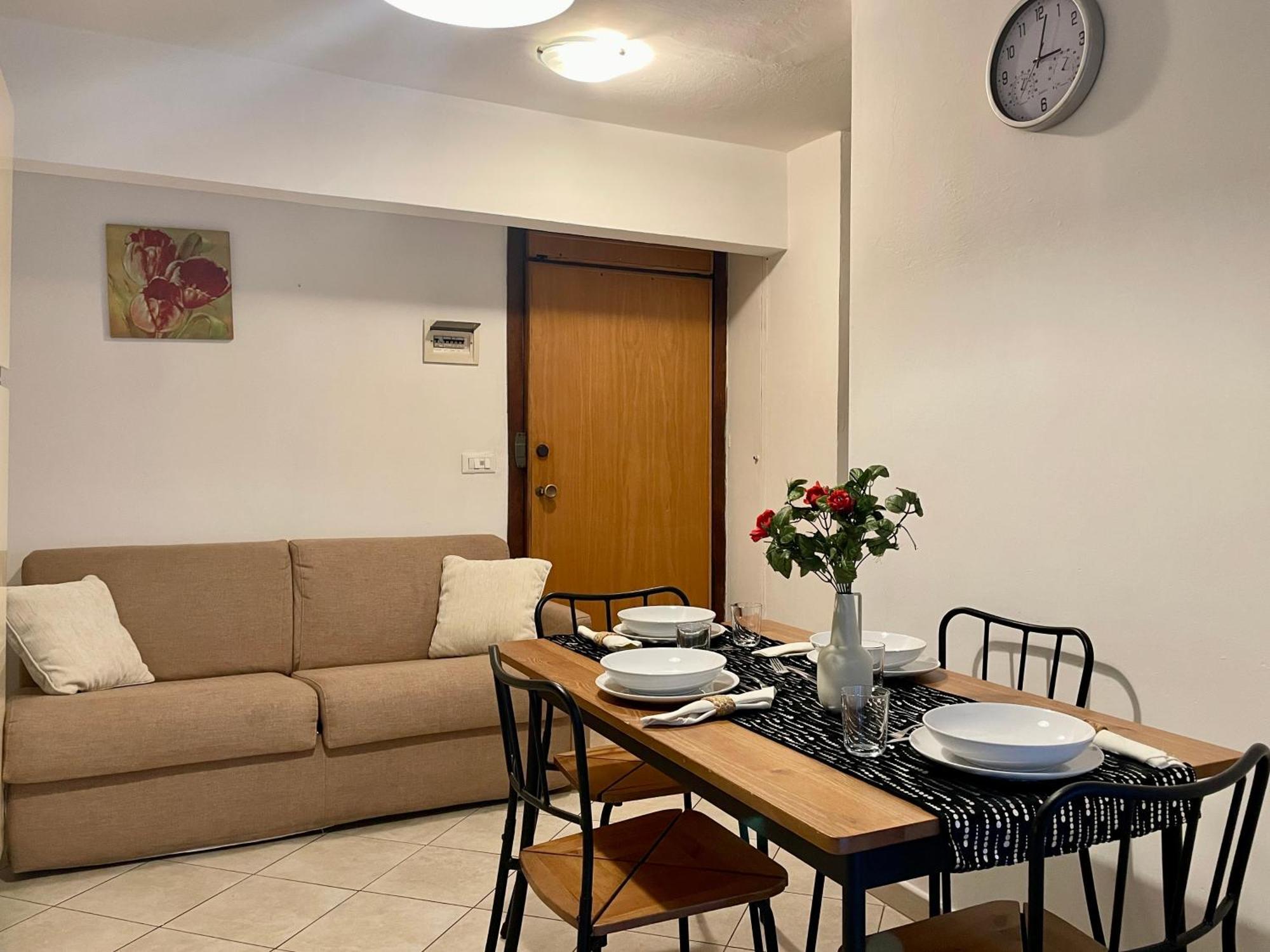 150 Metri Dal Mare Bilocale Con Wi-fi In Centro. Apartment *