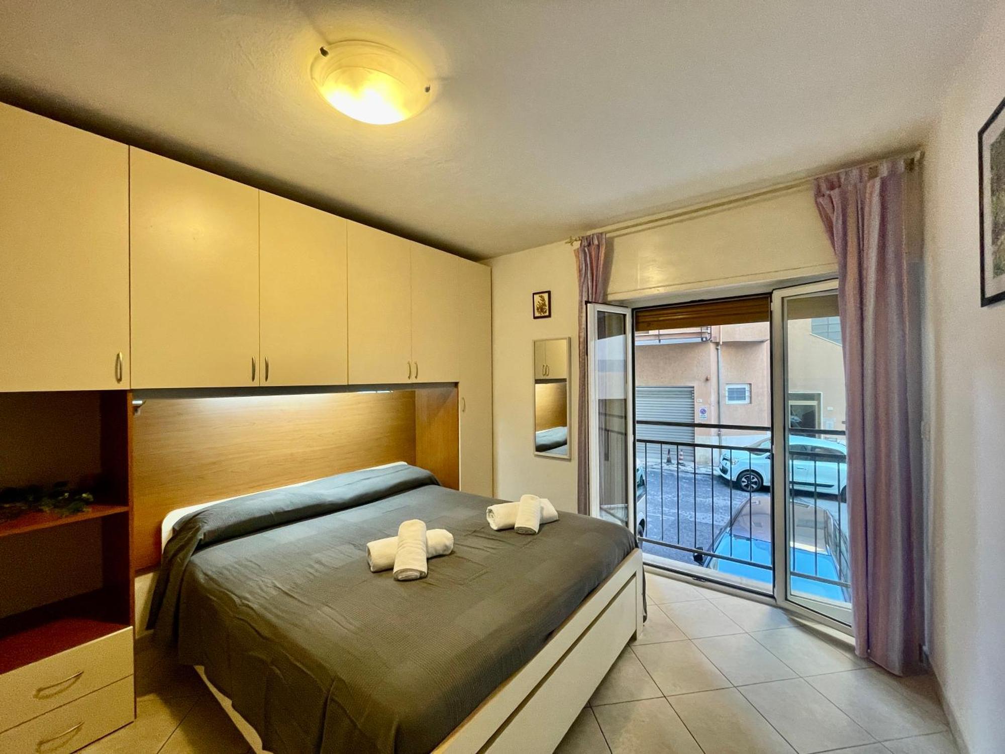 Apartment 150 Metri Dal Mare Bilocale Con Wi-fi In Centro.